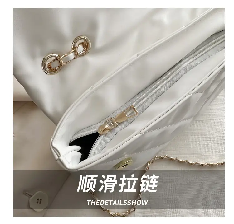 Black Diamond Plaid Chain Shoulder Bag for Women — feature 4