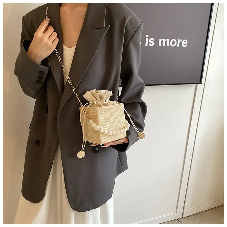 Women Korean Pearl Shoulder Crossbody Bag 2025 — feature 10