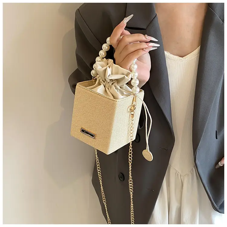 Women Korean Pearl Shoulder Crossbody Bag 2025 — feature 9