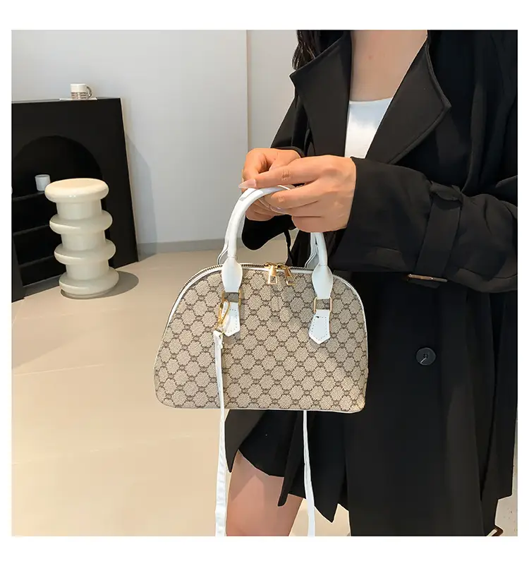 Women's Green Leather Shoulder Bag 2024 Style — feature 11