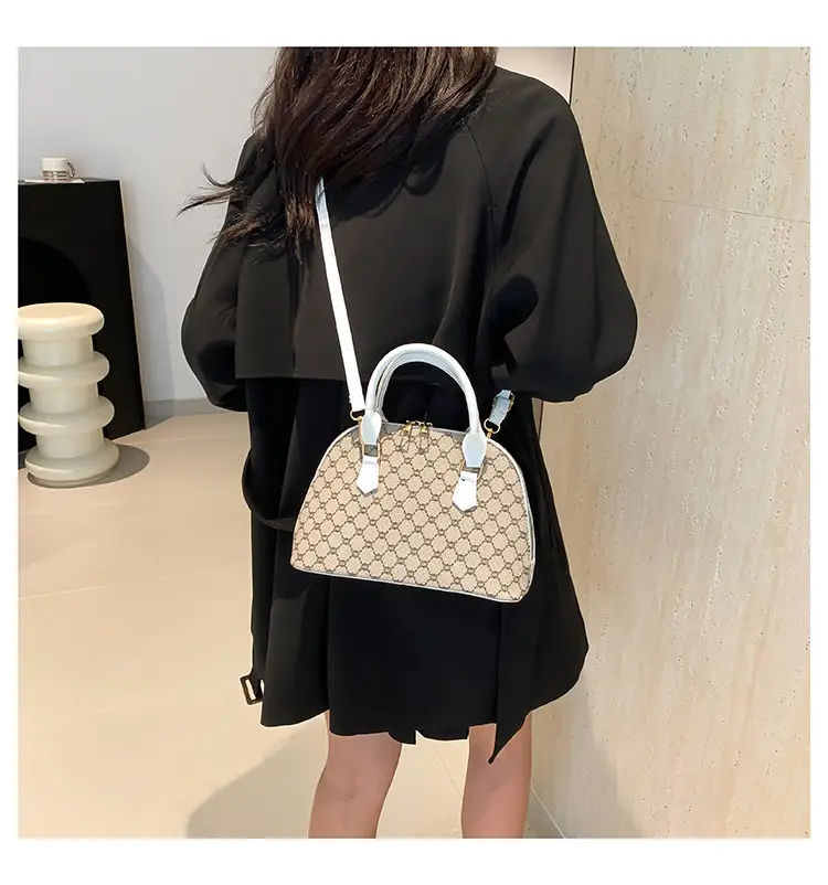 Women's Green Leather Shoulder Bag 2024 Style — feature 12
