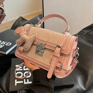 Black Rhombic Chain Shoulder Bag for Women — feature 1