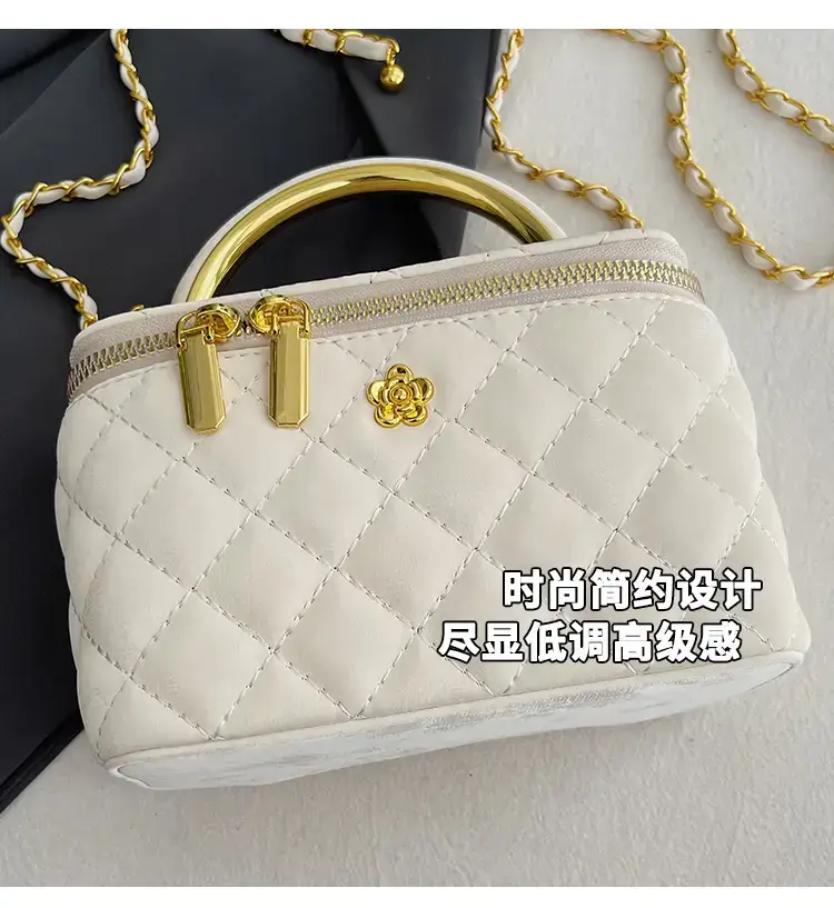 Black Rhombic Chain Shoulder Bag for Women — feature 12