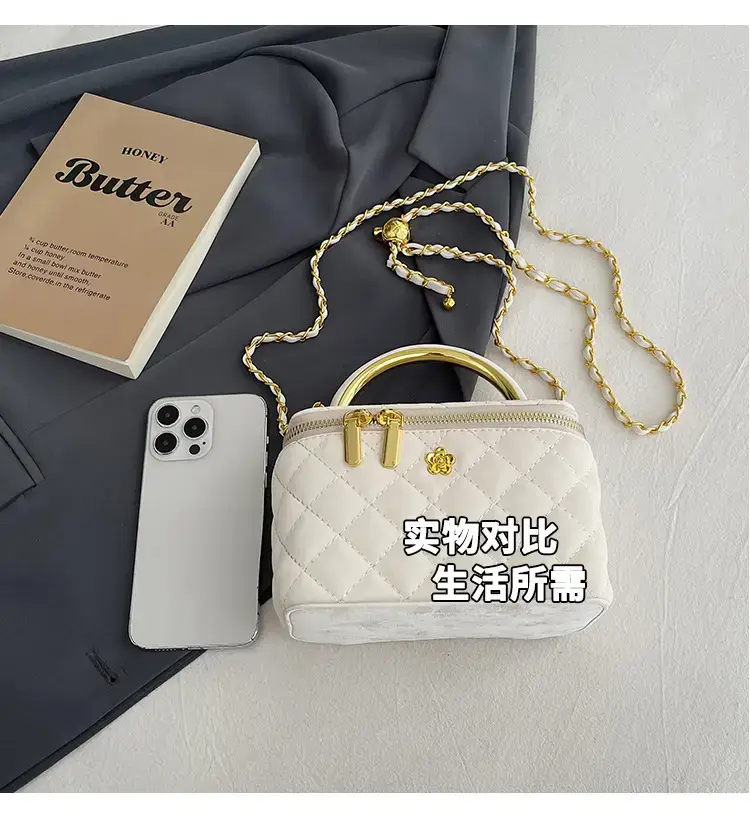 Black Rhombic Chain Shoulder Bag for Women — feature 20