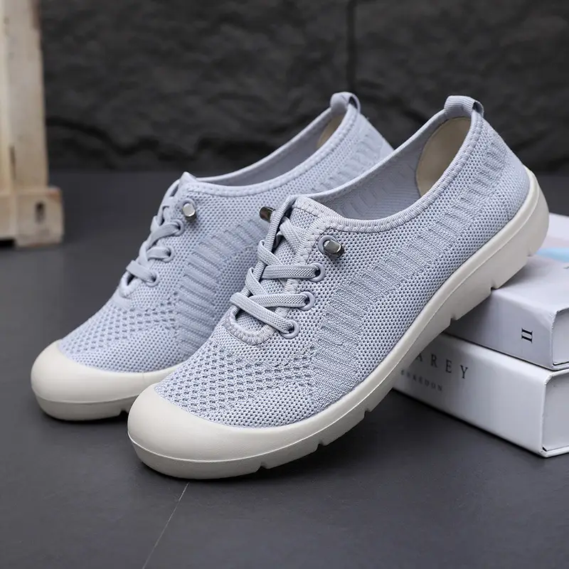 Wholesale Spring and Autumn Old Beijing Cloth Shoes for Women, Breathable Mesh Shoes for Mothers, Lightweight Non-Slip Walking Shoes for Middle-Aged and Elderly People - Image 5