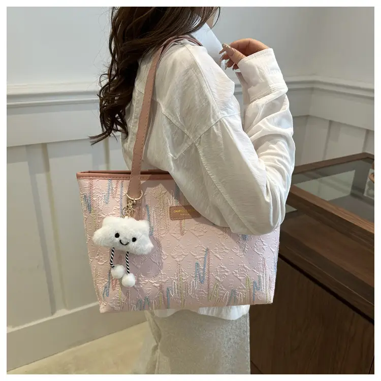 New Personalized Commuter Tote Bag for Women 2024 — feature 18