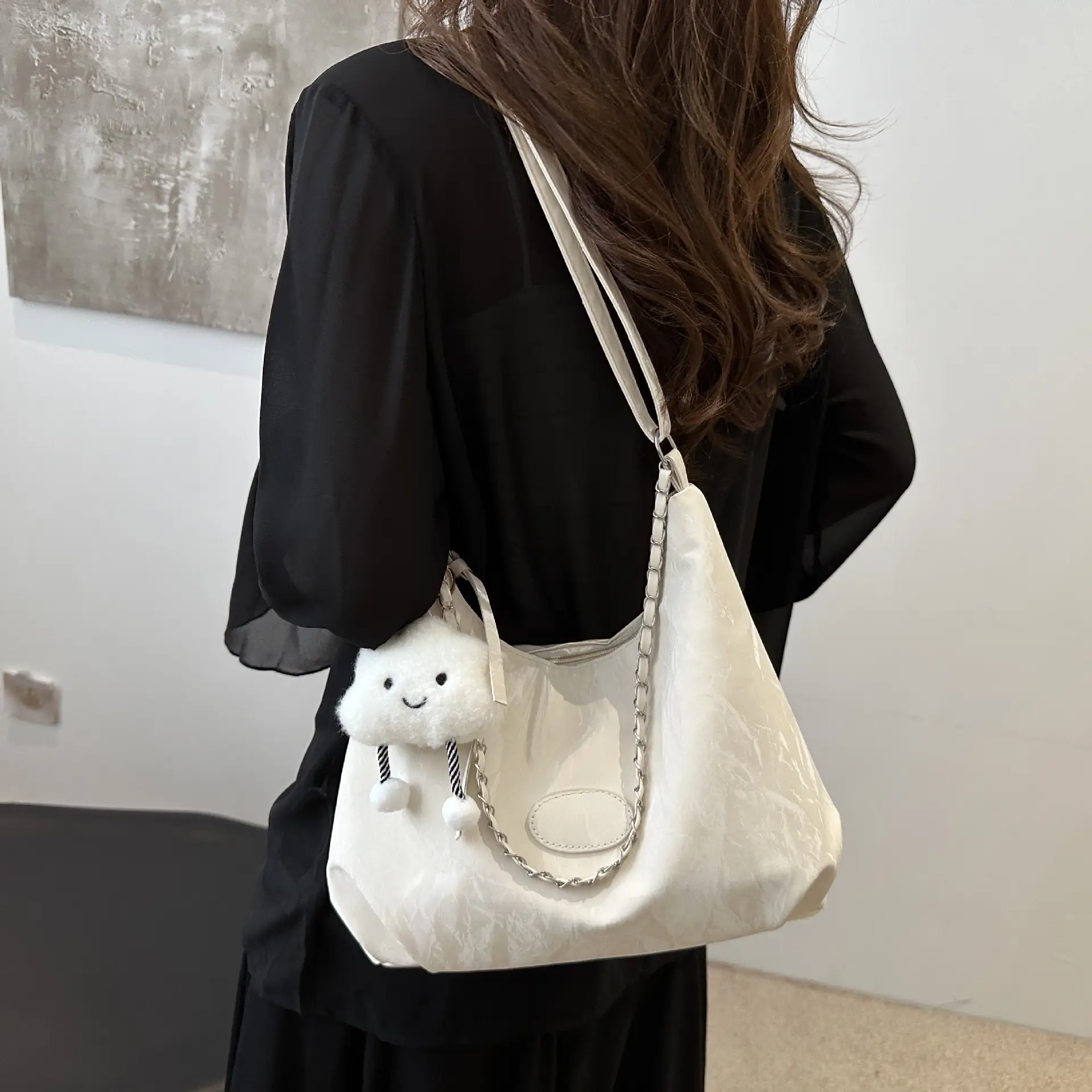 White Korean Style Shoulder Crossbody Bag for Women - Image 7