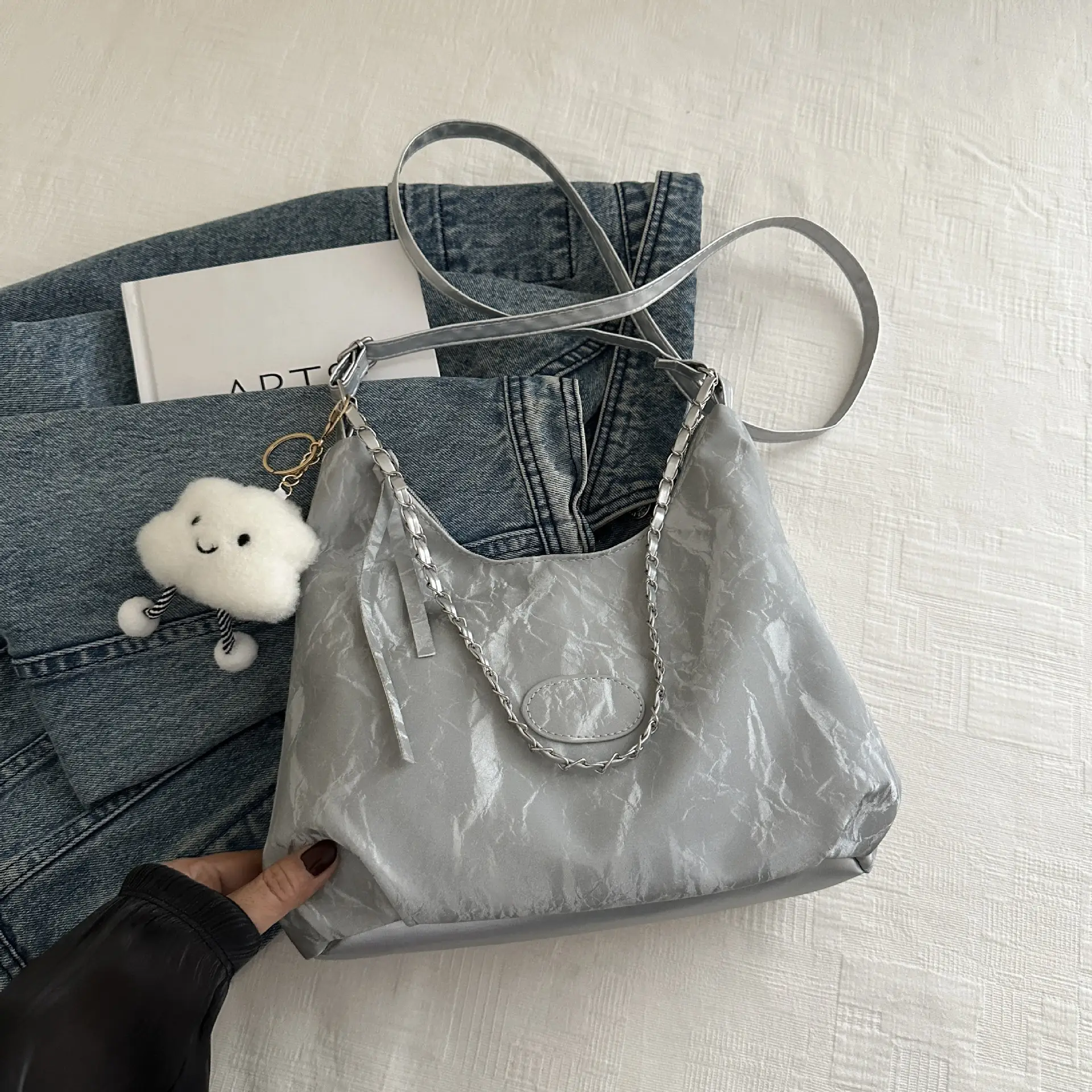 White Korean Style Shoulder Crossbody Bag for Women - Image 2