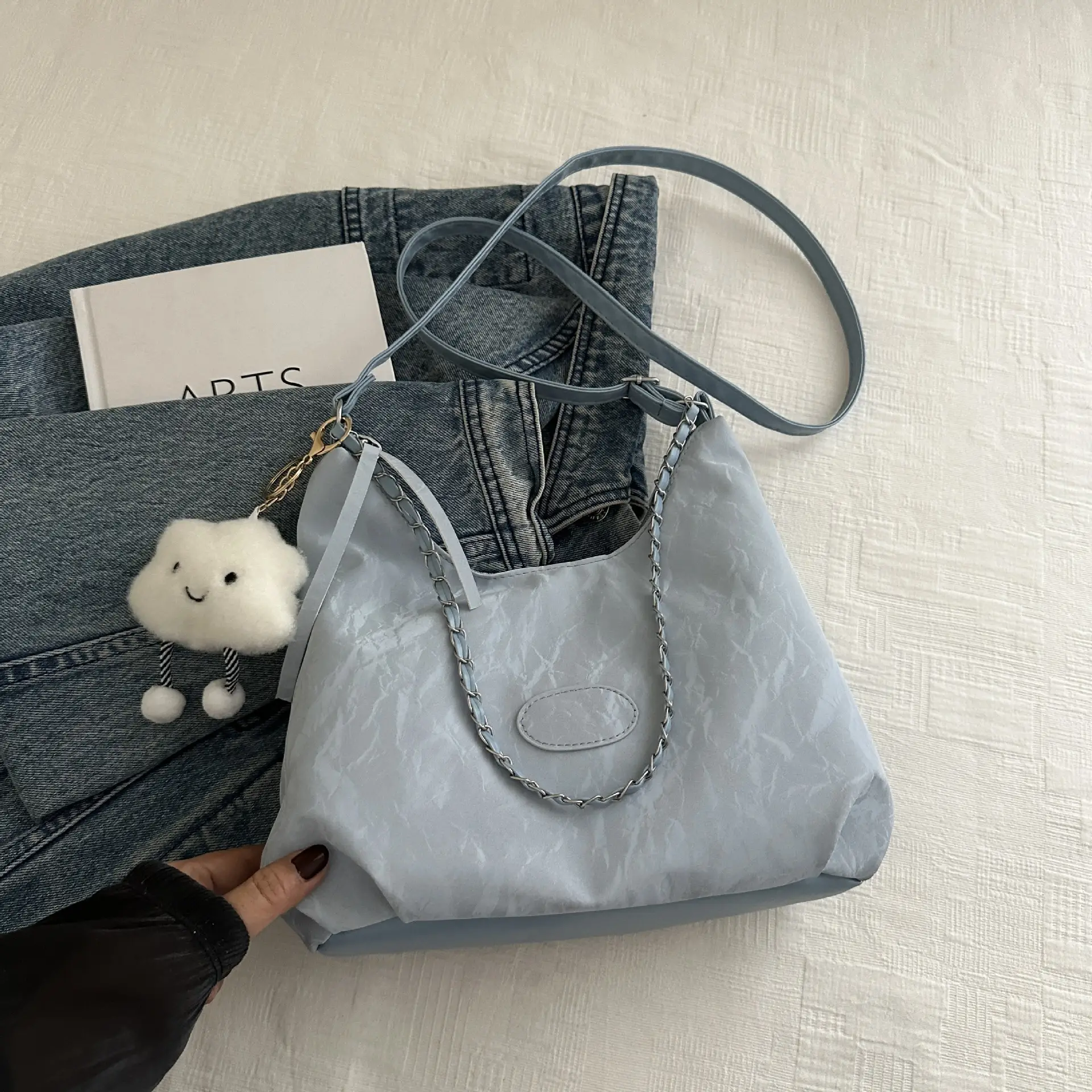 White Korean Style Shoulder Crossbody Bag for Women - Image 4