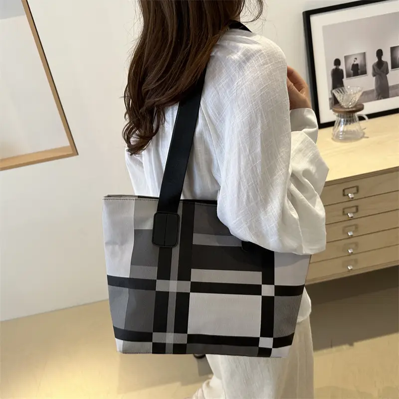 Women's Large Plaid Check Bag Shoulder Commuter Tote - Image 5