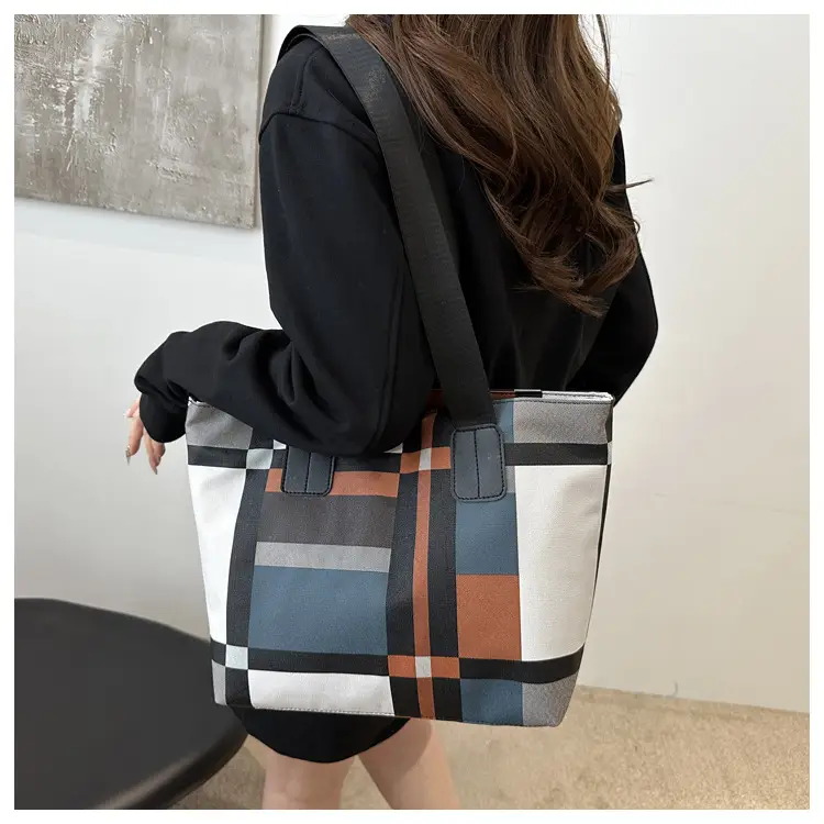 Women's Large Plaid Check Bag Shoulder Commuter Tote — feature 17