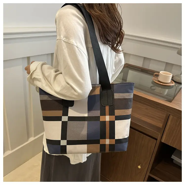 Women's Large Plaid Check Bag Shoulder Commuter Tote — feature 20