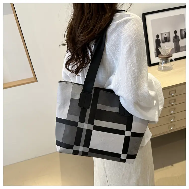 Women's Large Plaid Check Bag Shoulder Commuter Tote — feature 23