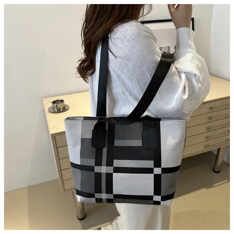 Women's Large Plaid Check Bag Shoulder Commuter Tote — feature 27