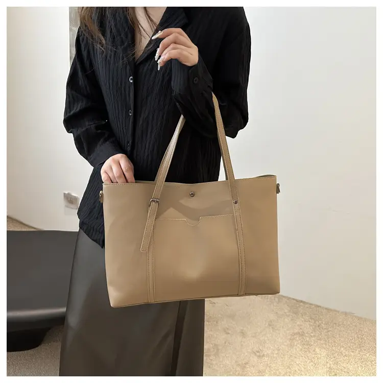 Vintage Textured Shoulder Bag Brown Large Capacity — feature 16