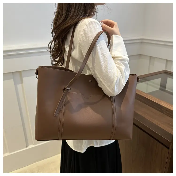 Vintage Textured Shoulder Bag Brown Large Capacity — feature 18