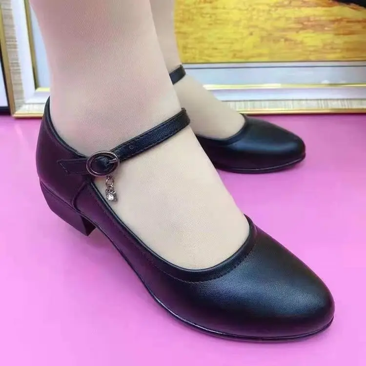 2024 Spring and Autumn New Chunky Heel Mother Shoes One Word Buckle All-match Soft Sole Women's Leather Shoes Work Shoes Middle-aged Single Shoes — feature 1