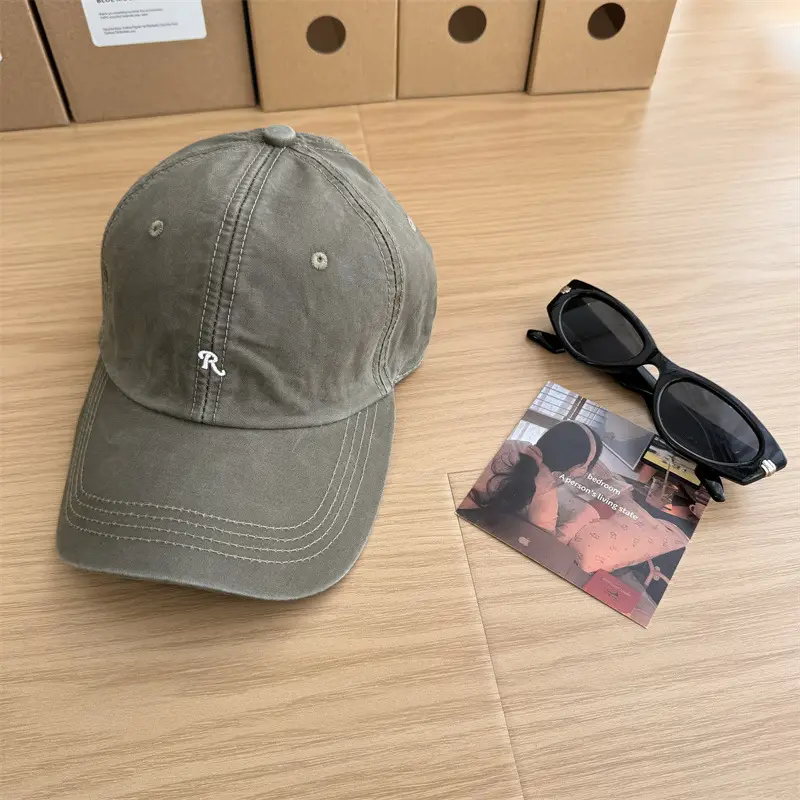 High Quality Retro Baseball Cap with Sunscreen & Sunglasses - Image 6