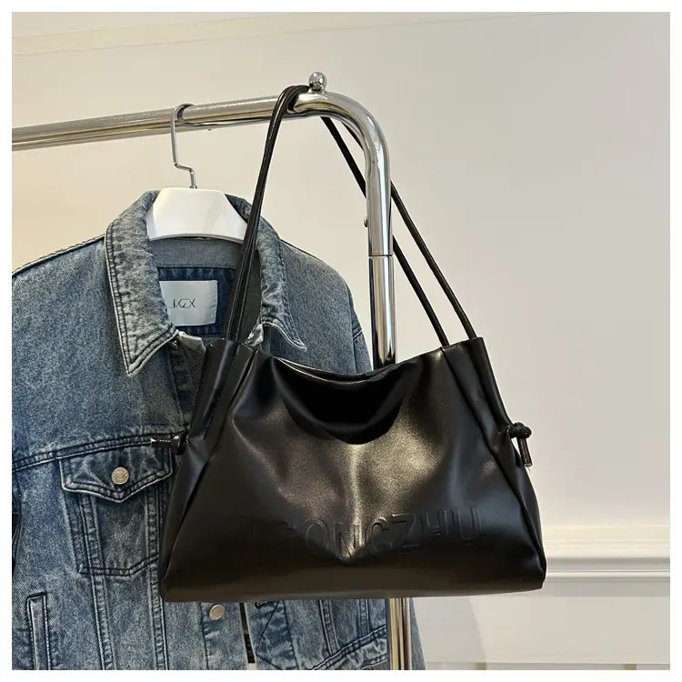 Black Large Capacity Student Commuter Bag for Women — feature 24