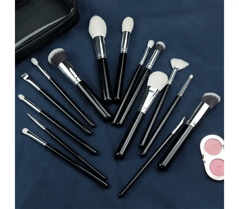 Professional Makeup Brush Set 25 Pcs Animal Hair Brush Kit - Image 4