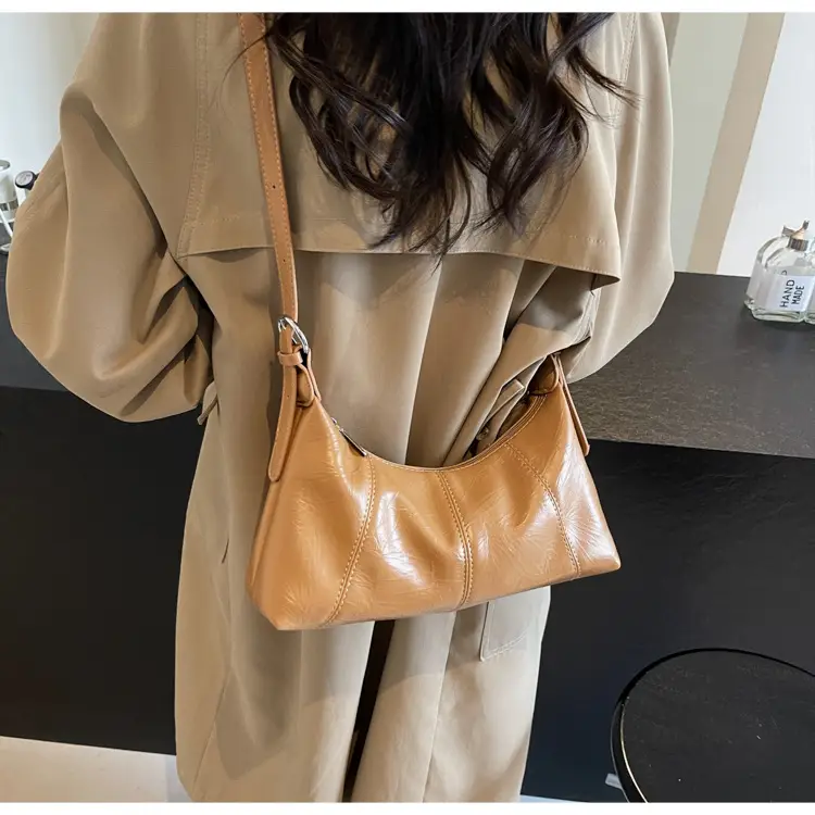 2024 French Niche Bag Women's All-Match Shoulder Bag — feature 24