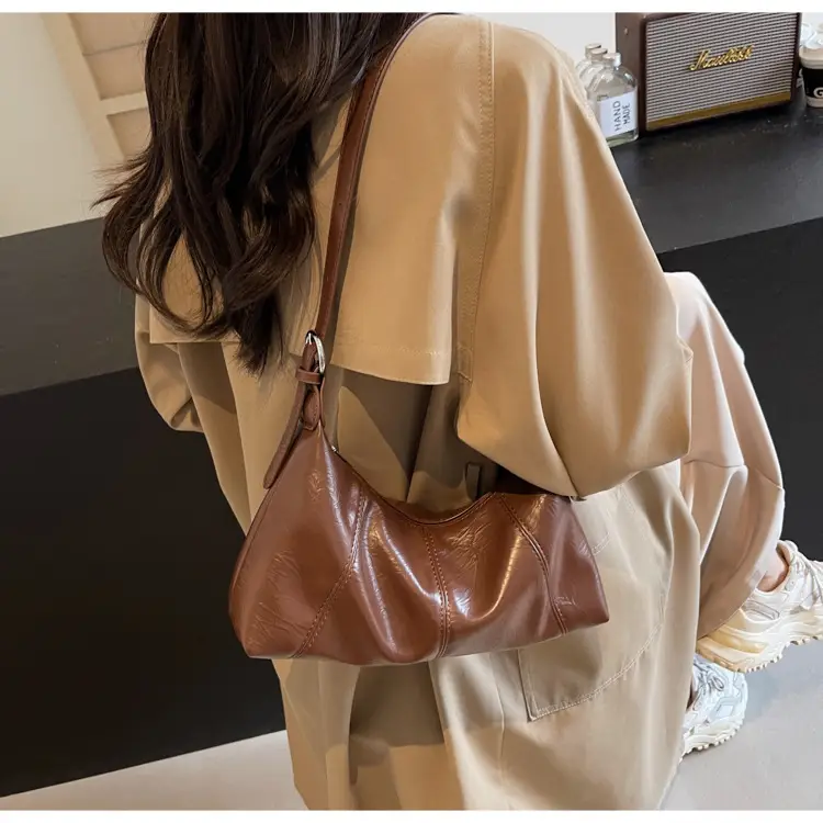 2024 French Niche Bag Women's All-Match Shoulder Bag — feature 29