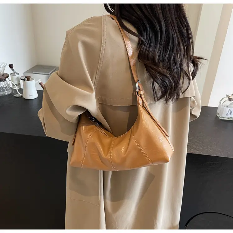 2024 French Niche Bag Women's All-Match Shoulder Bag — feature 32
