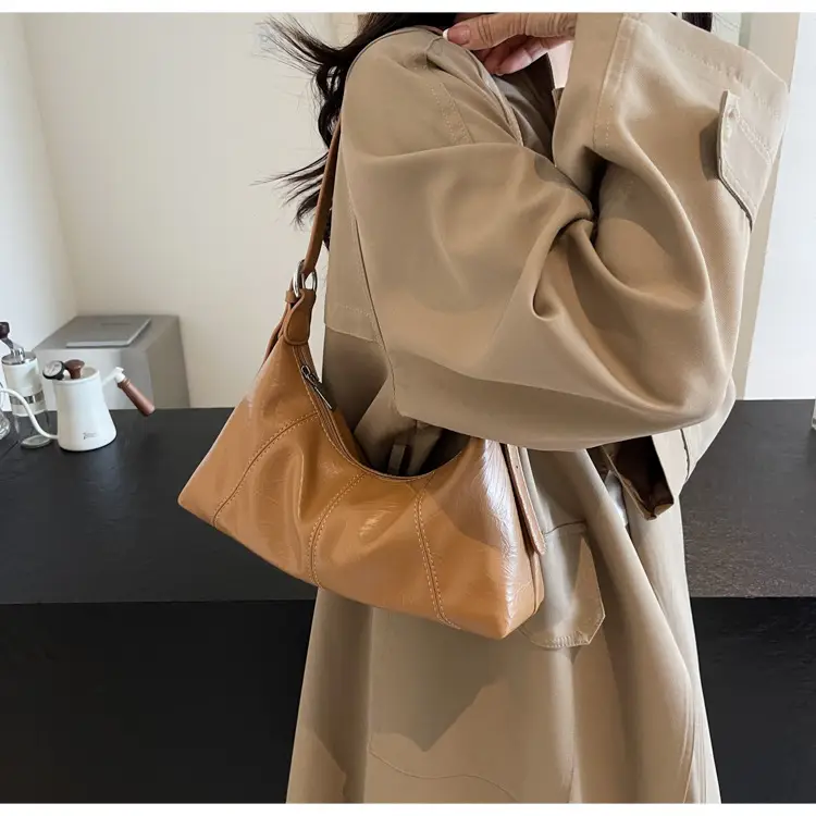 2024 French Niche Bag Women's All-Match Shoulder Bag — feature 35