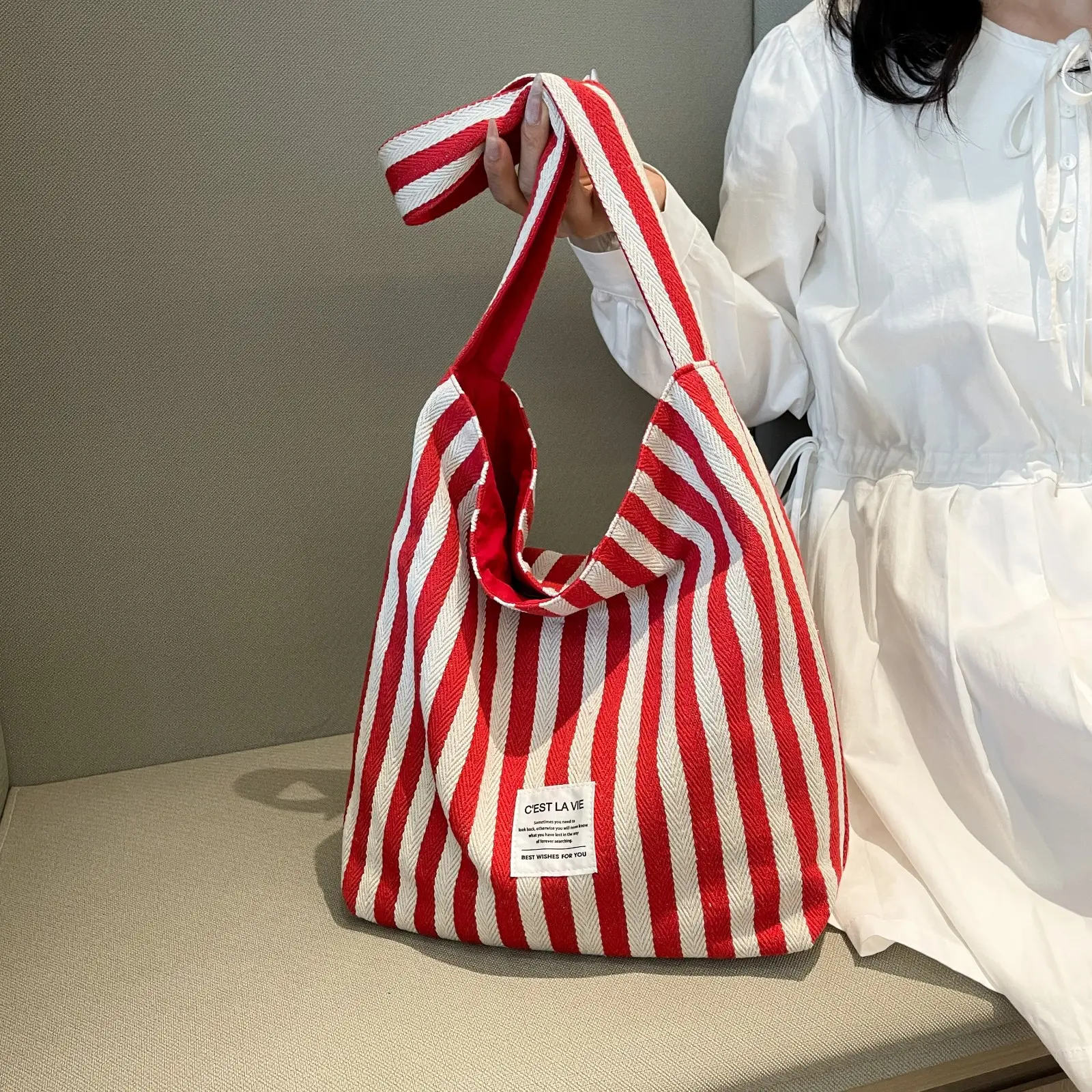 Striped Canvas Commuter Bag Large Capacity Dual Purpose — feature 13