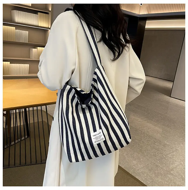 Striped Canvas Commuter Bag Large Capacity Dual Purpose — feature 9