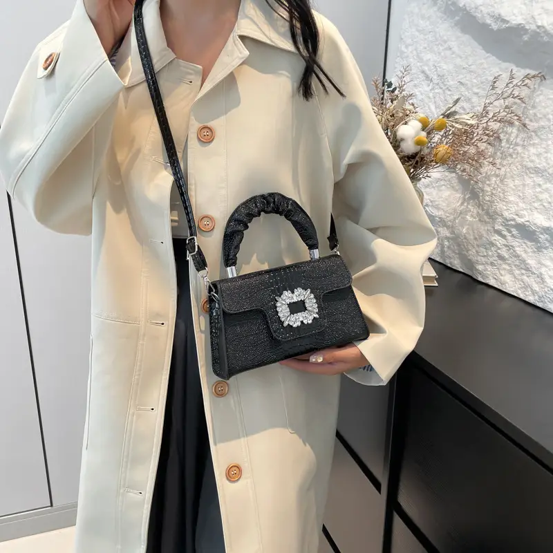 Shiny Diamond Crossbody Bag Pink Square Shoulder Bag - Image 10
