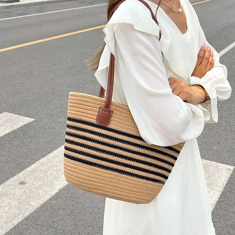 Straw Tote Bag Large Capacity 2025 Summer Beach Use - Image 5
