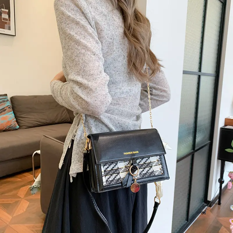 Black Embroidered Chain Shoulder Bag for Women - Image 6