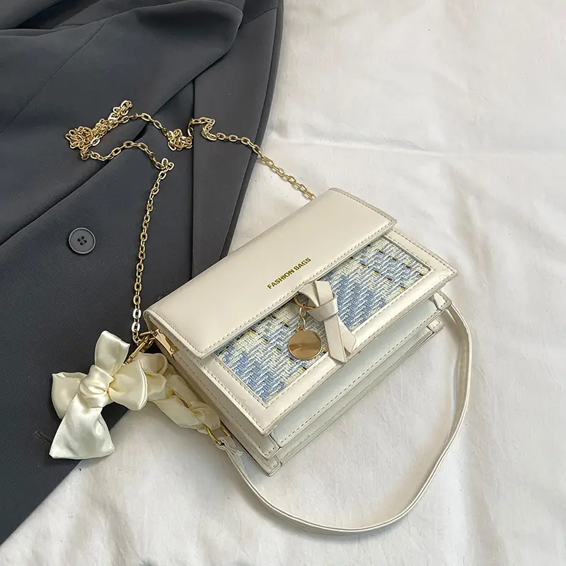 Black Embroidered Chain Shoulder Bag for Women - Image 2