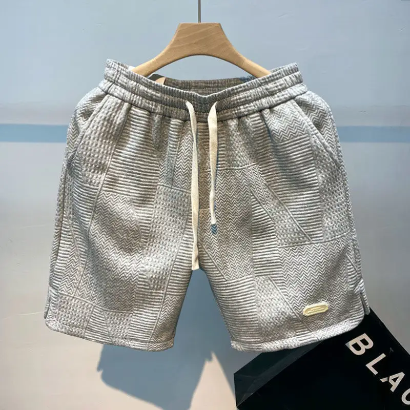 Men's White Wavy Shorts Summer Casual Shorts
