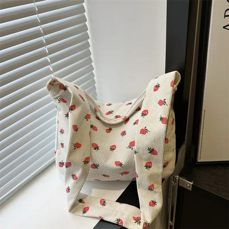 Strawberry Print Casual Tote Bag for Women - Image 4