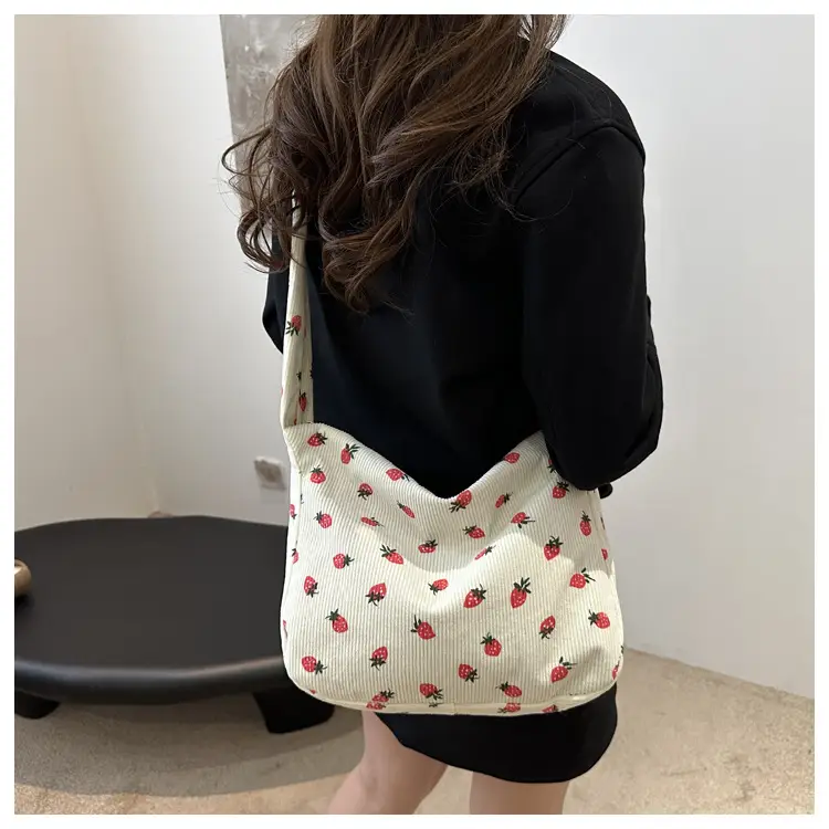 Strawberry Print Casual Tote Bag for Women — feature 15