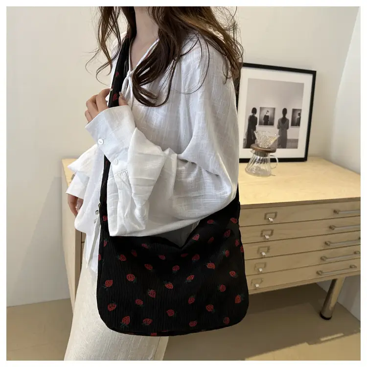 Strawberry Print Casual Tote Bag for Women — feature 25