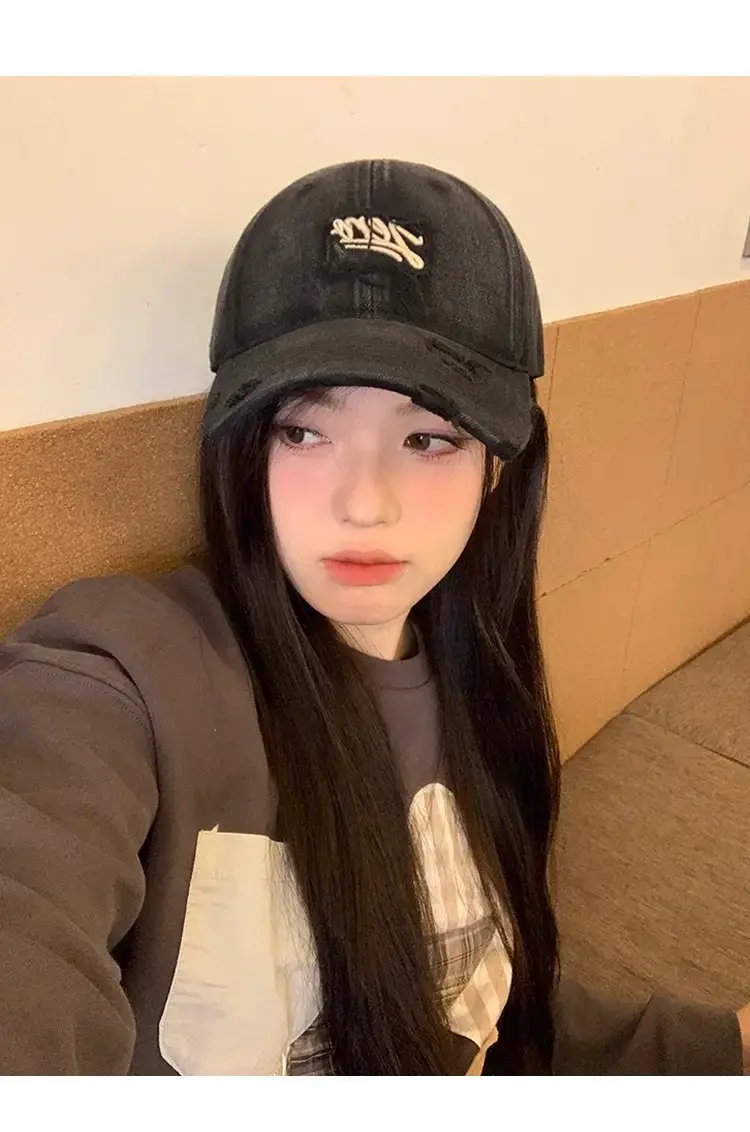 Women's Red Embroidered Baseball Cap with Sunshade — feature 12
