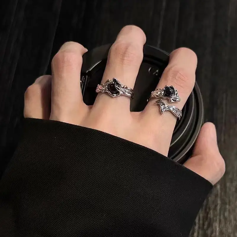 Dark Wind Thorns Couple Ring for Men Women - Image 3