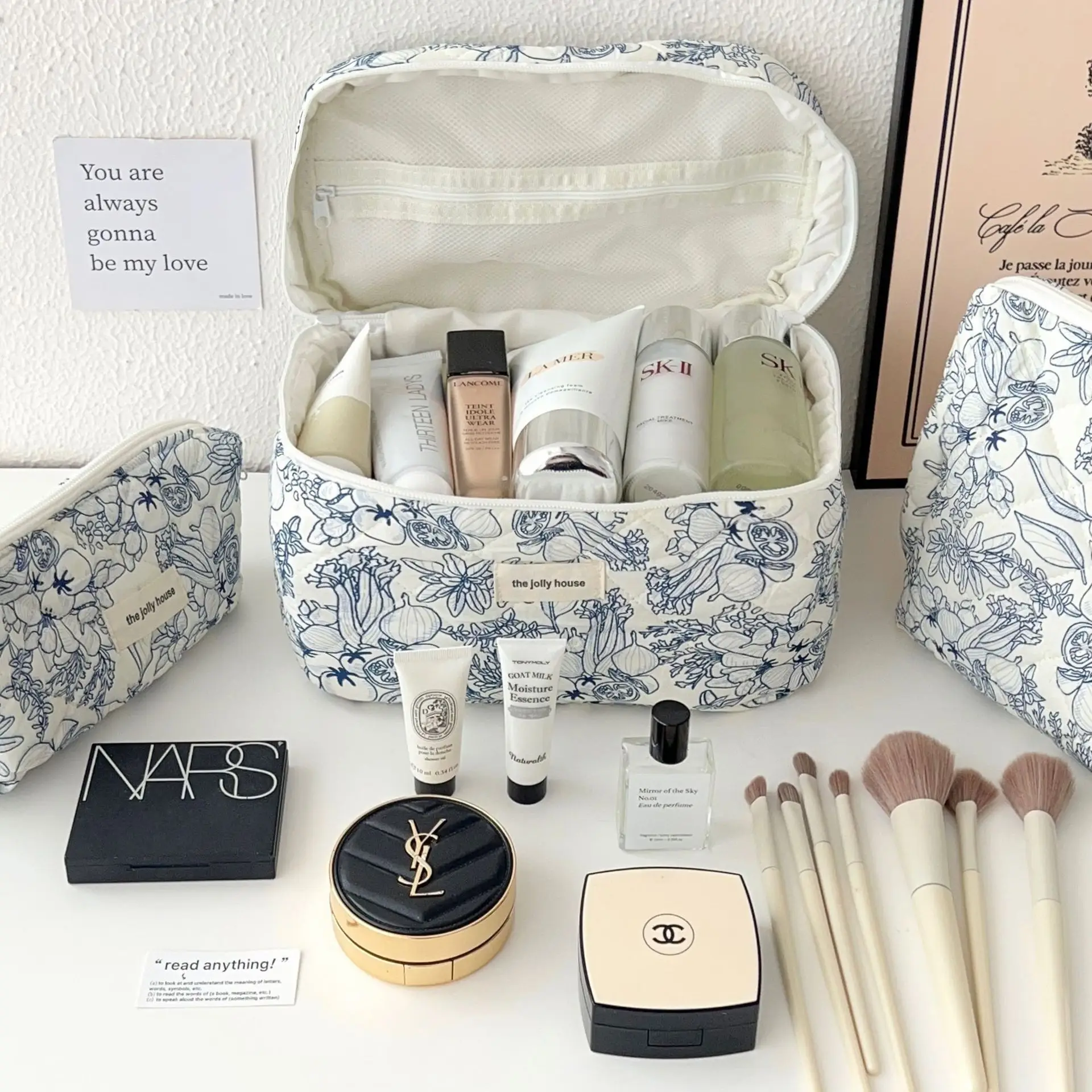 Women's Portable Large Capacity Flower Cosmetic Storage Bag