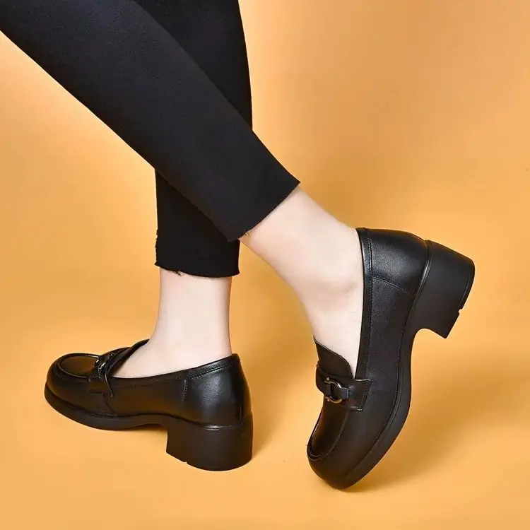 Autumn 2024 New British Style Work Small Leather Shoes Thick Heeled Shoes Round Head Soft Bottom Black Loafers — feature 10