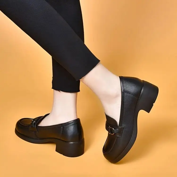 Autumn 2024 New British Style Work Small Leather Shoes Thick Heeled Shoes Round Head Soft Bottom Black Loafers — feature 6