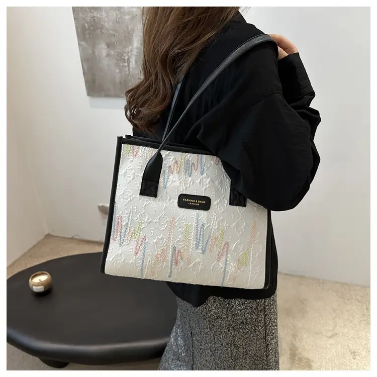 Women's Large Capacity Canvas Tote Bag Brown — feature 11