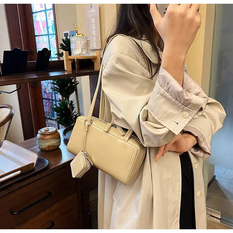 Elegant Korean One Shoulder Bag Beige Square Design — feature 15