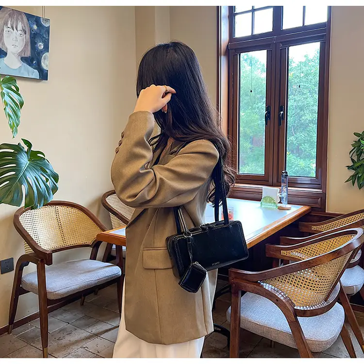 Elegant Korean One Shoulder Bag Beige Square Design — feature 18
