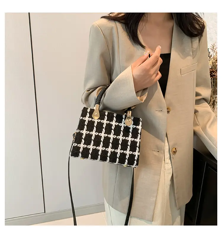 Women Woolen Shoulder Crossbody Bag Black Plaid 2024 — feature 11