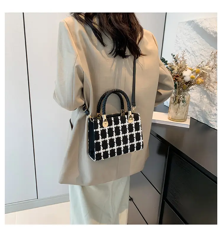 Women Woolen Shoulder Crossbody Bag Black Plaid 2024 — feature 13