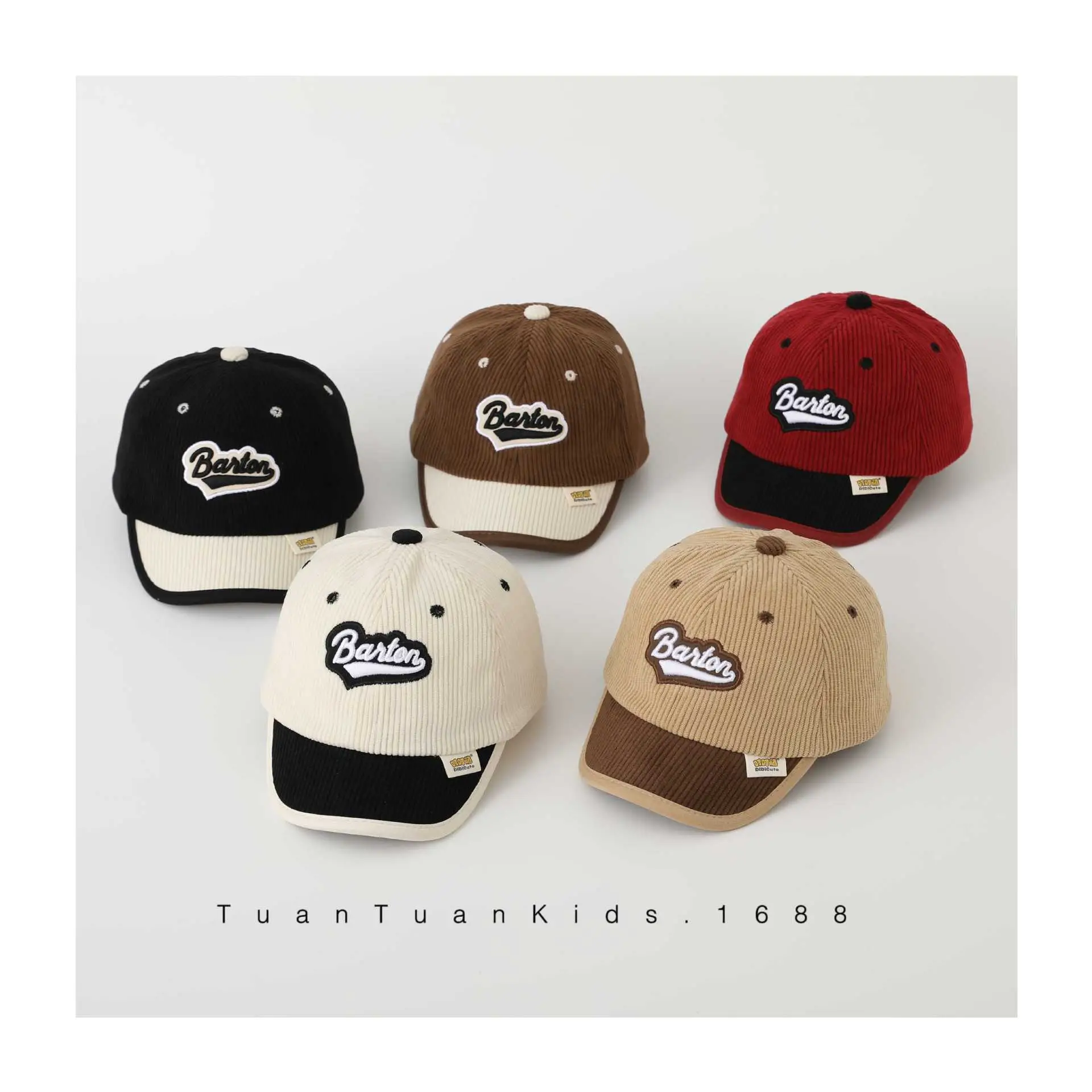 Children's Red Baroque Knit Cap with Embroidery β feature 2