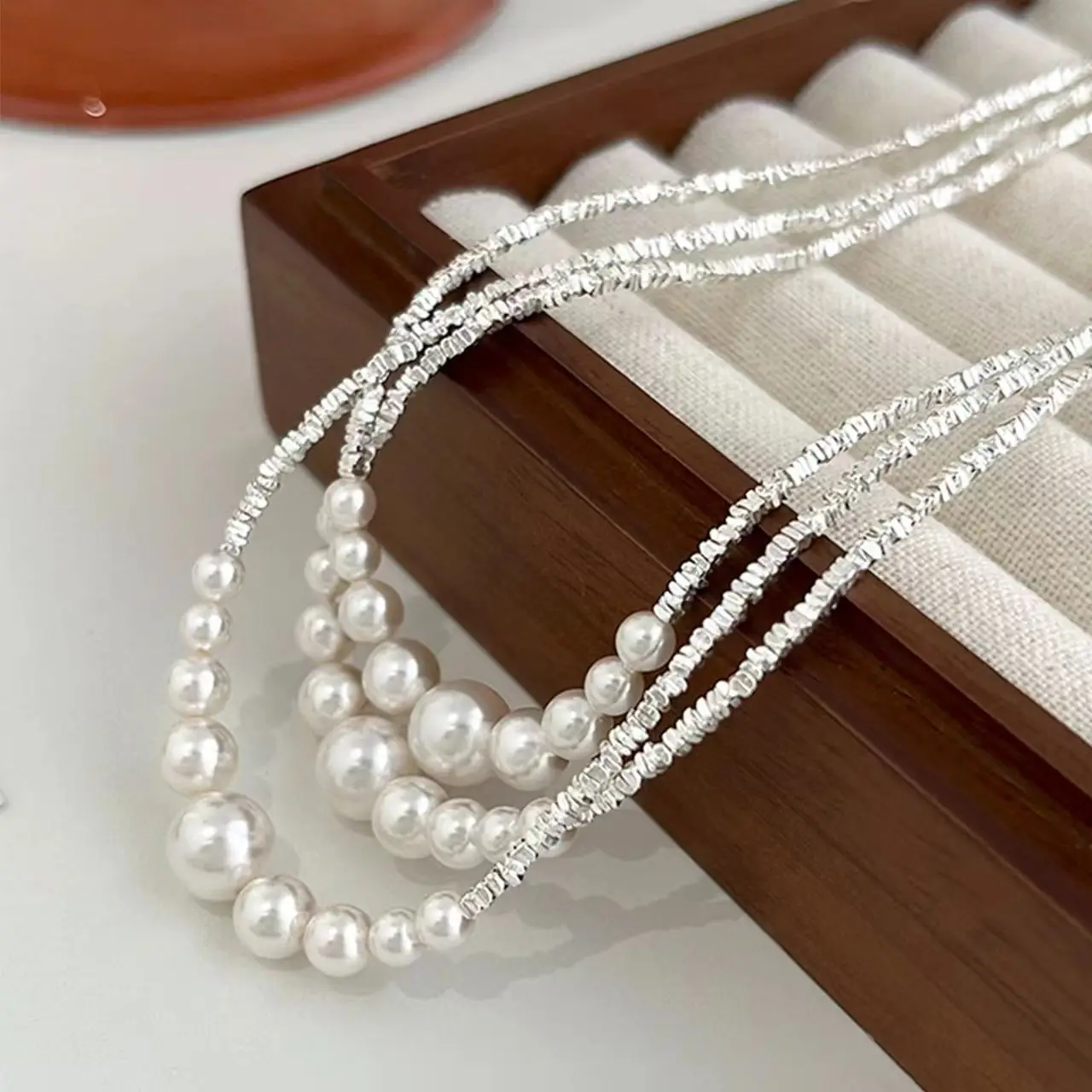 Pure Silver Pearl Necklace for Women Elegant Gift — feature 1